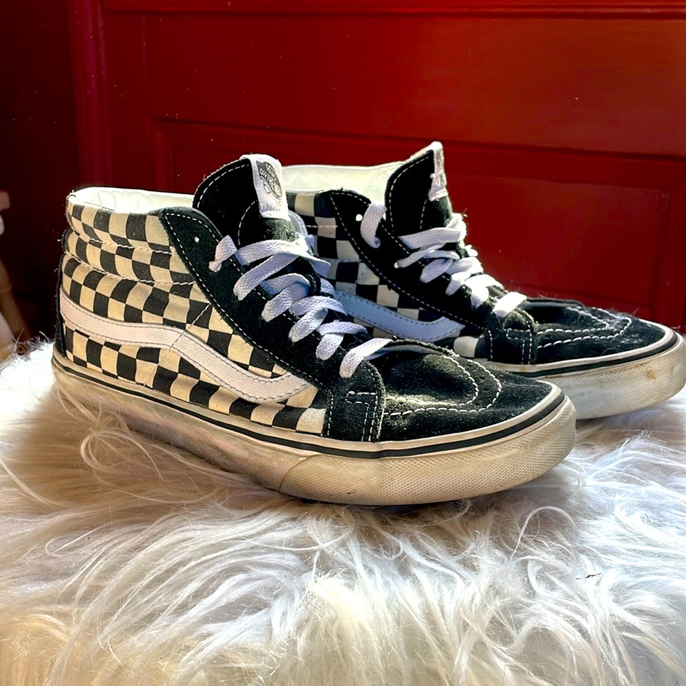 Vans women’s 9.5 checkered high tops